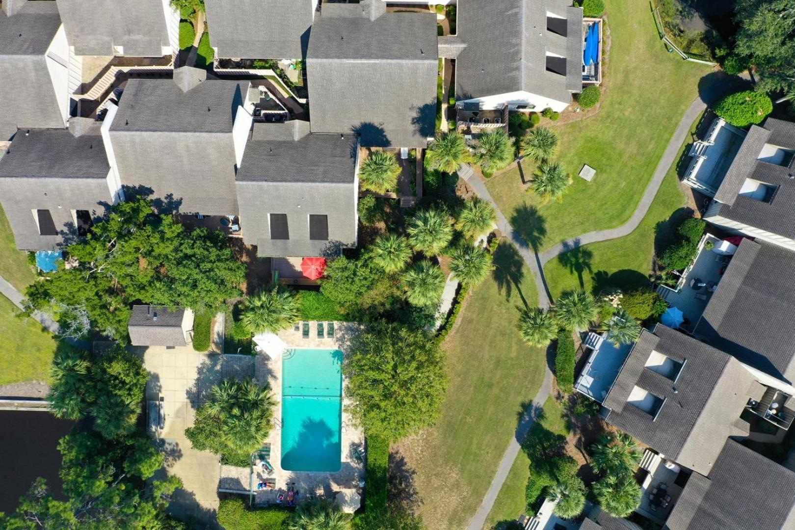 Complex Pool, Pet Friendly, Grill Villa Hilton Head Island Exterior photo