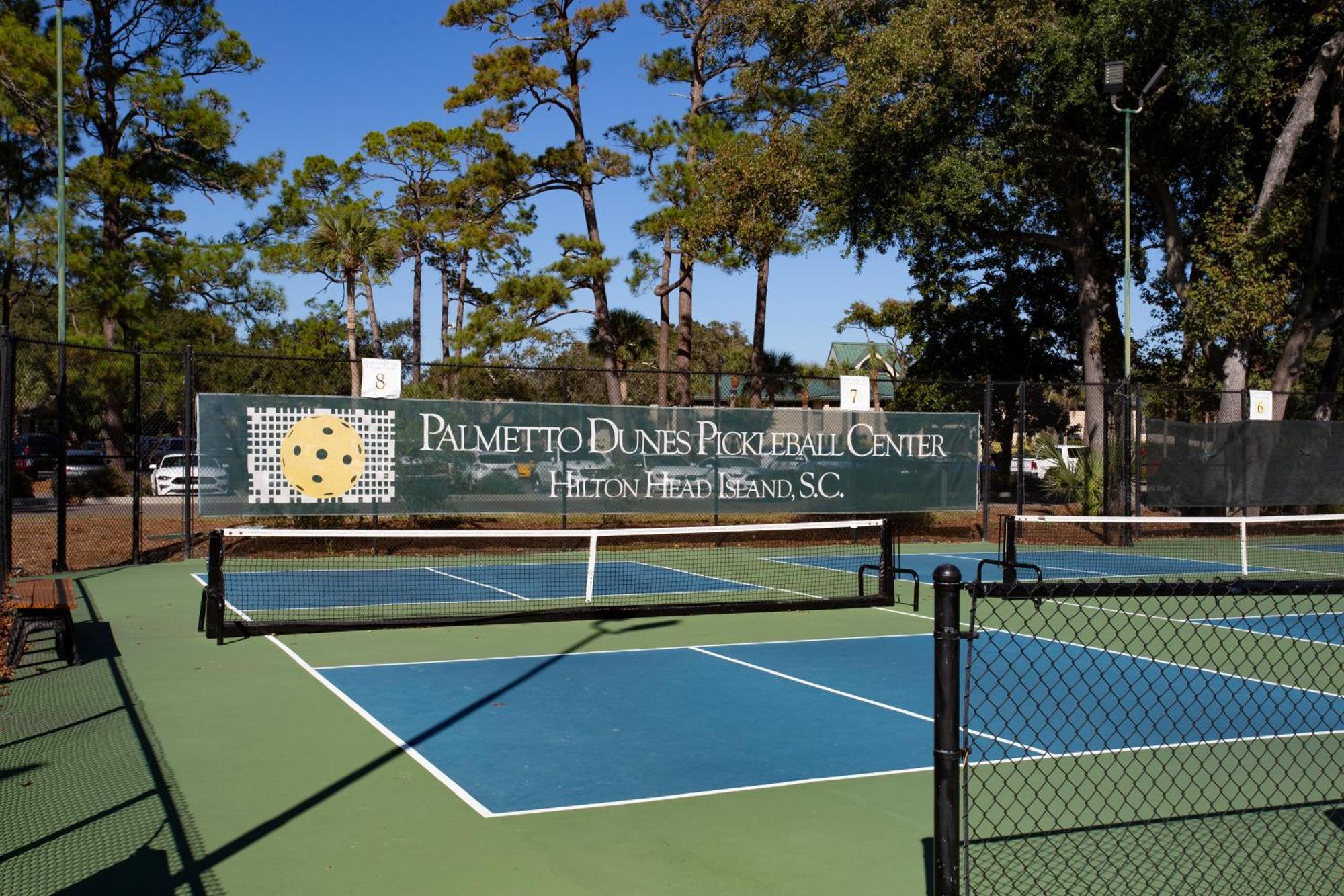 Complex Pool, Pet Friendly, Grill Villa Hilton Head Island Exterior photo